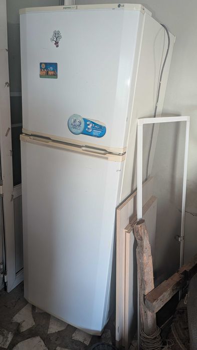 Продам холодильник LG бу