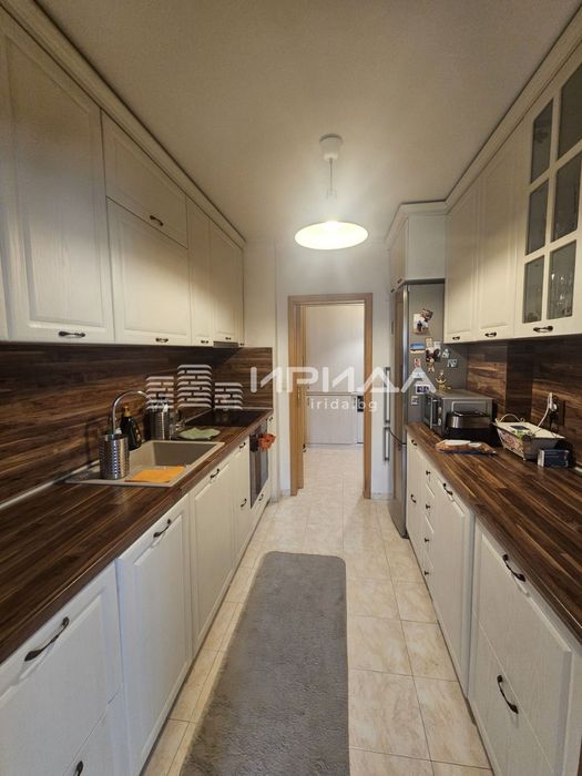 Продава се Тристаен апартамент в София, Хиподрума - 115 кв.м за 1663 €/кв.м - Снимка #11