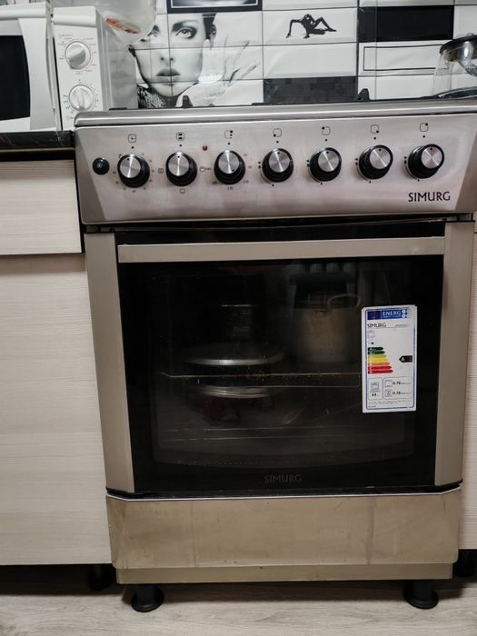 Продам газовую плиту в хорошем состоянии.