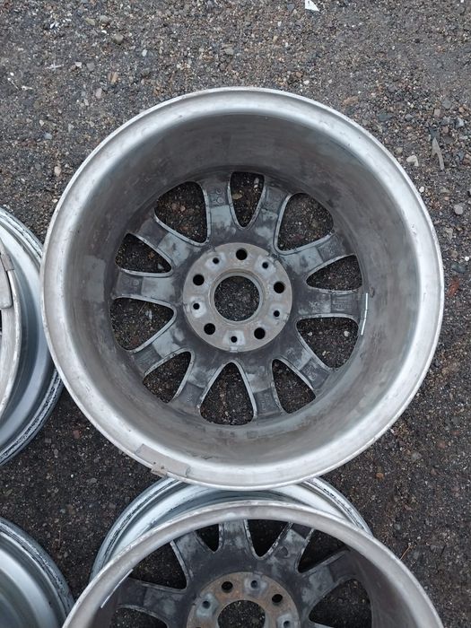 Диски R16 на BMW. Вылет ЕТ47.