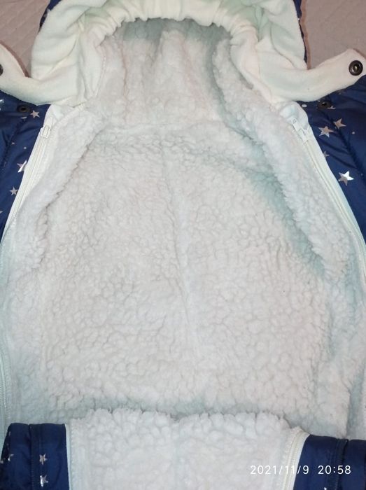 Продам детский комбинезон