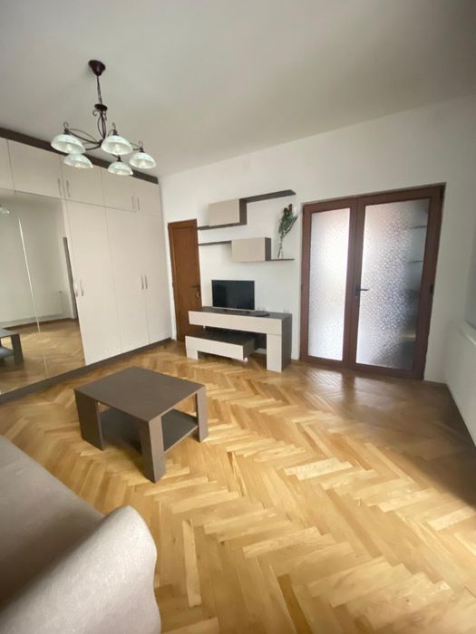 Apartament 1 camera str. 15 Noiembrie