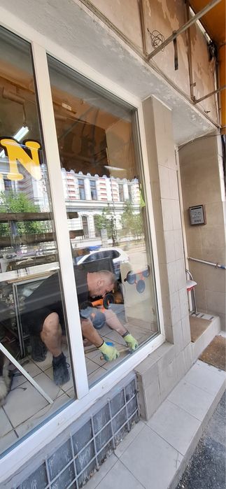 Geamgiu , tăiem si montăm geamuri la domiciliu , oglinzi