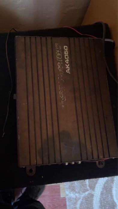 Se vinde subwoofer xioux 1500w