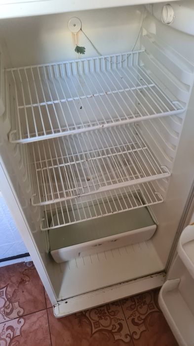 Frigider Zanussi