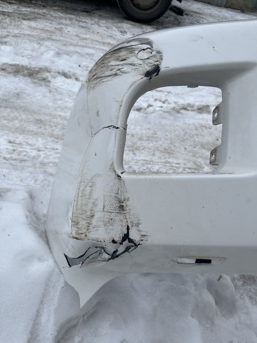 Продам бампер крузак 200 рестайлинг