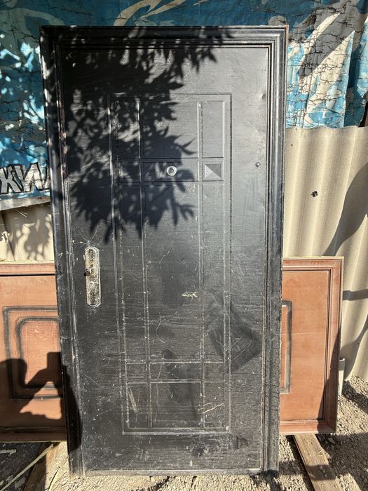 Входная дверь в хорошем состояние!