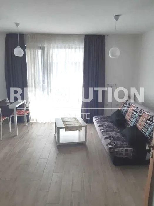 Дава се под наем Двустаен апартамент в Варна, Общината - 50 кв.м за 450 € - Снимка #2