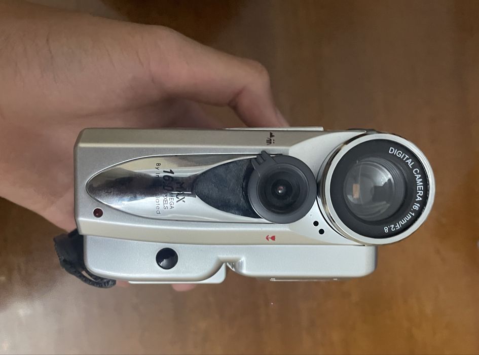 Видеокамера Sony D10