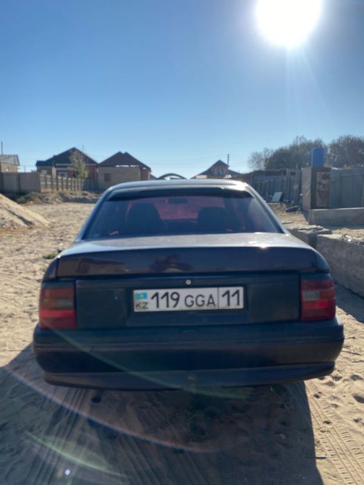 Опель Вектра 1992 г.в. 1.8л