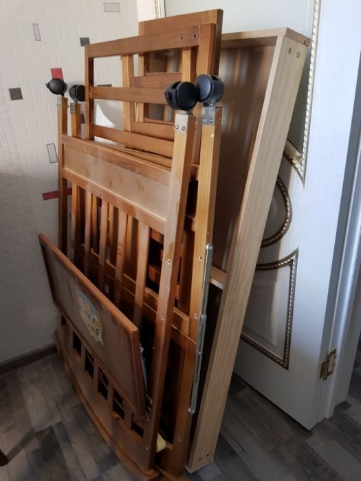 Продам детскую кроватку.