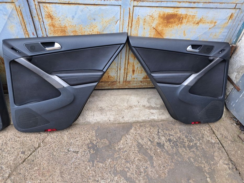 Fete usi piele și macarale față sp vw tiguan