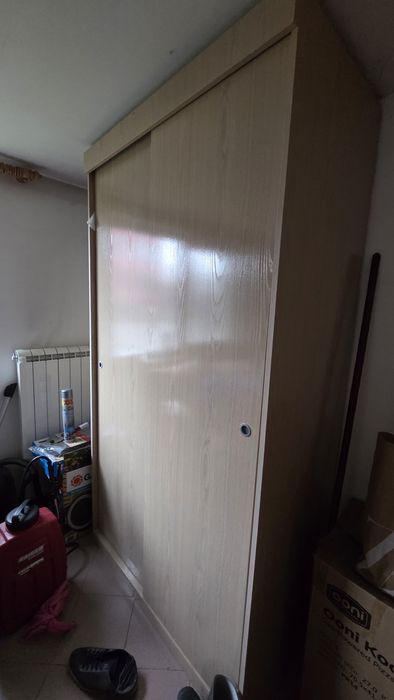 Спалня, гардероб, бюро, шкафче