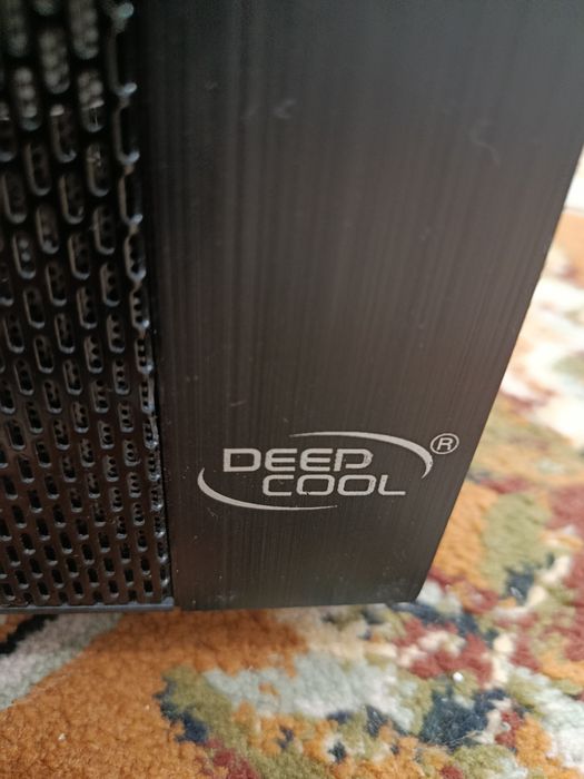 DEEPCOOL корпус  +4вентеляторами  в состояние новый без дефектов