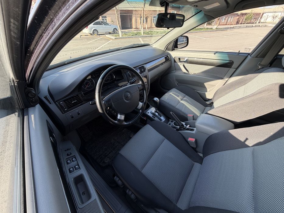 Chevrolet gentra 2023 AT