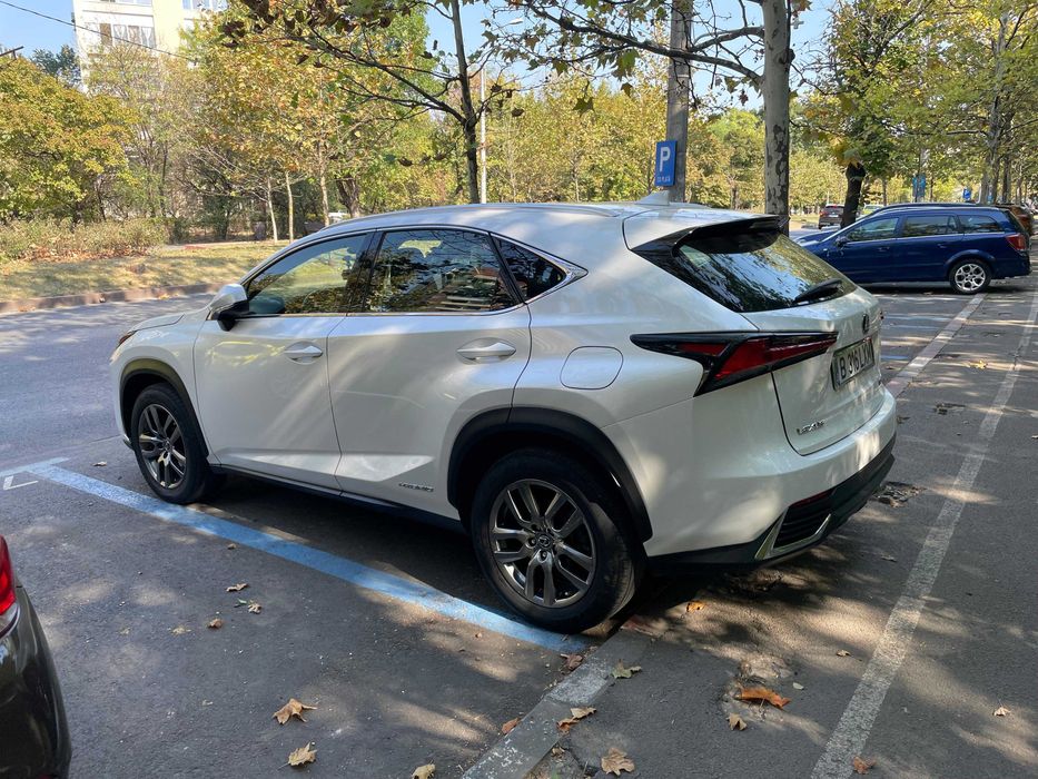 Inchiriere/Ramanere LEXUS NX 300H hybrid + GPL UBER BOLT