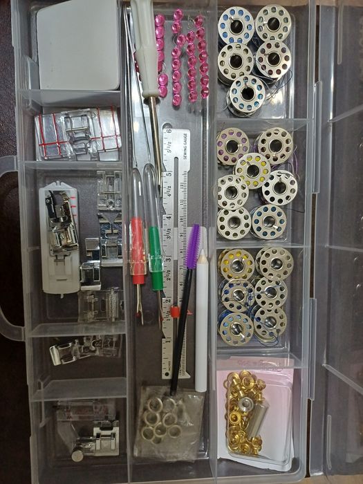 Швейная машинка с электроприводом