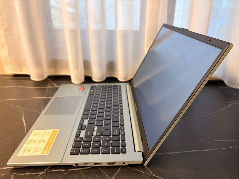 Laptop ASUS Vivobook Go 15