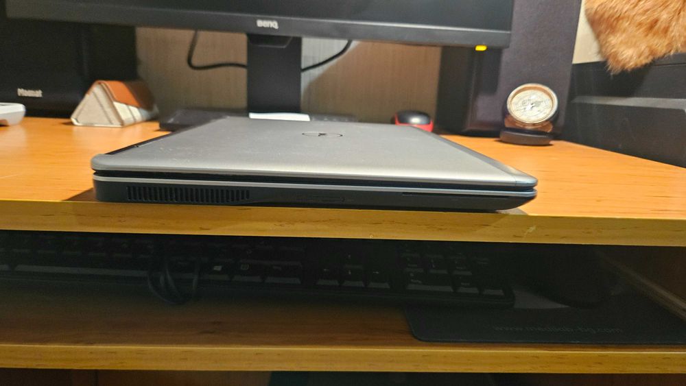 Лаптоп Dell latitude e7440