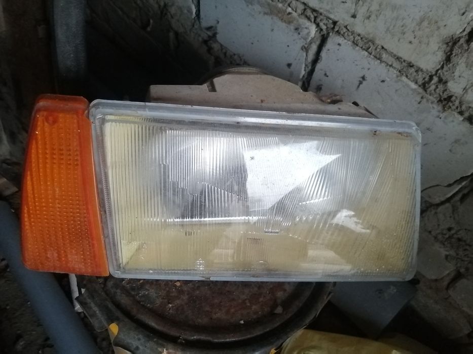 Продам фару ваз 2109
