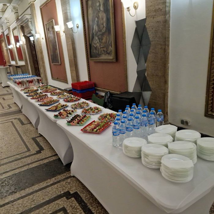 Маси под наем за Перник и околията