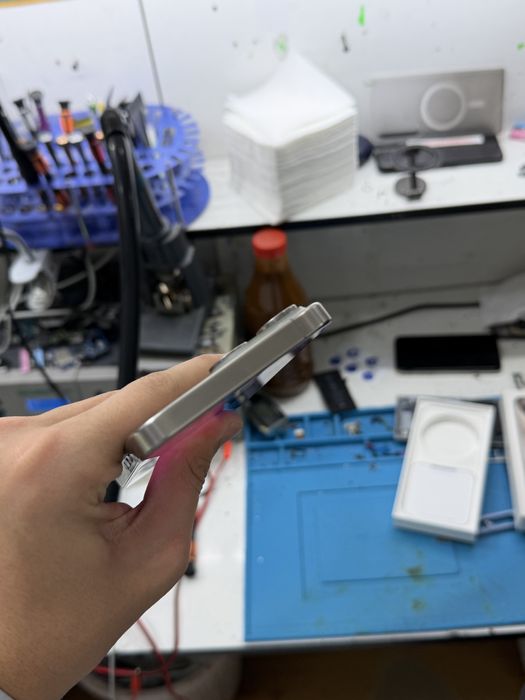 iPhone 15 Pro max 512gb срочни сотилади