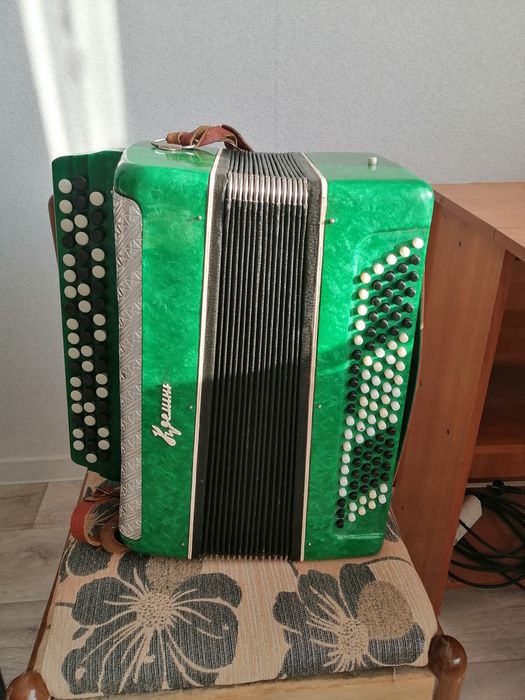 Продам баян этюд