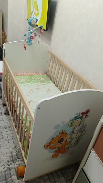 Продам кровать детскую