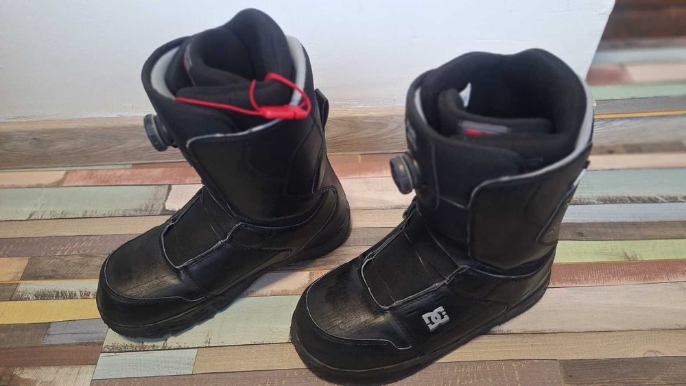 Продавам сноуборд обувки DC Scout 2019, размер 44,5 / 29см