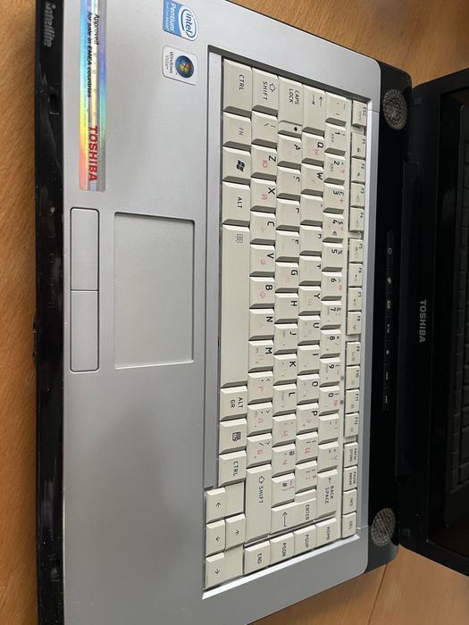Toshiba Satellite лаптоп