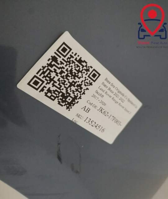 Предна броня Оригинална С Миещи Устройства В Добро Състояние Ланд Роув