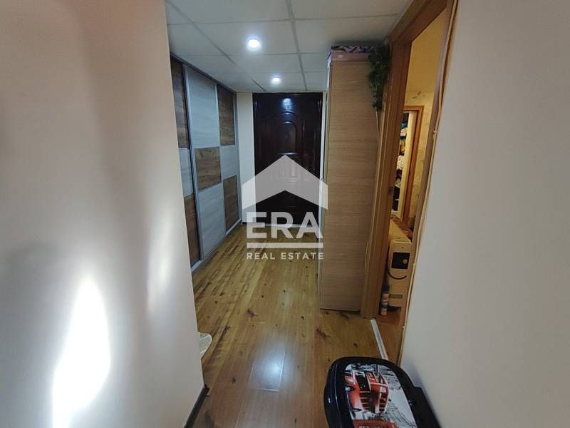 Продава се Двустаен апартамент в Варна, Левски - 66 кв.м за 1031 €/кв.м - Снимка #5