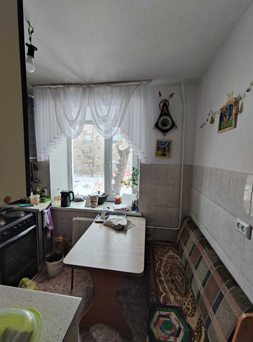 Продам 3-х комн. ул. Камзина, 23