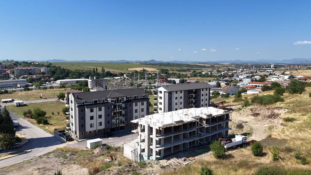 Продава се Тристаен апартамент в Хасково, Младежки хълм - 105 кв.м за 898 €/кв.м - Снимка #1