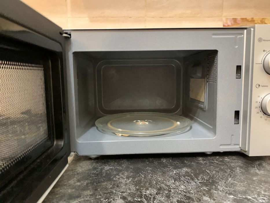 Продам  микроволновку