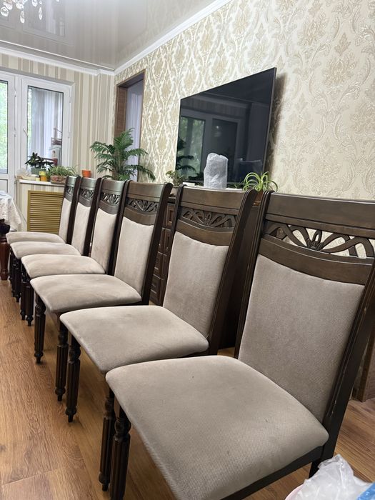 Продам стулья 6 шт.