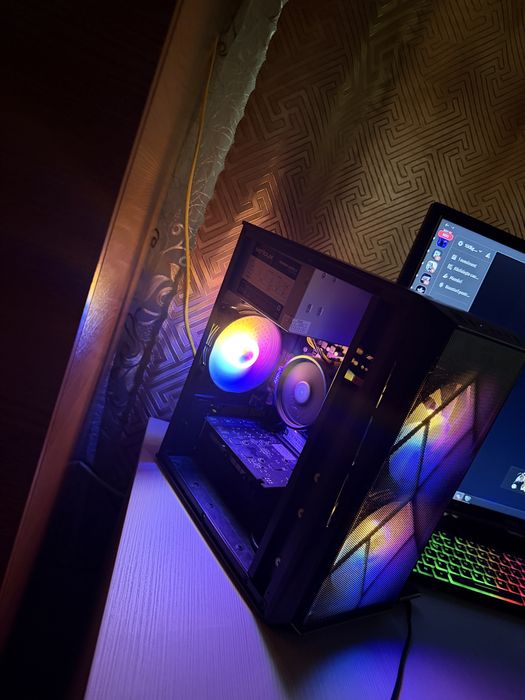 Vand pc office aproape nou