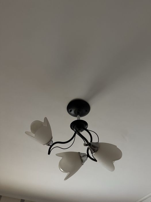 Продам люстру и led светильник