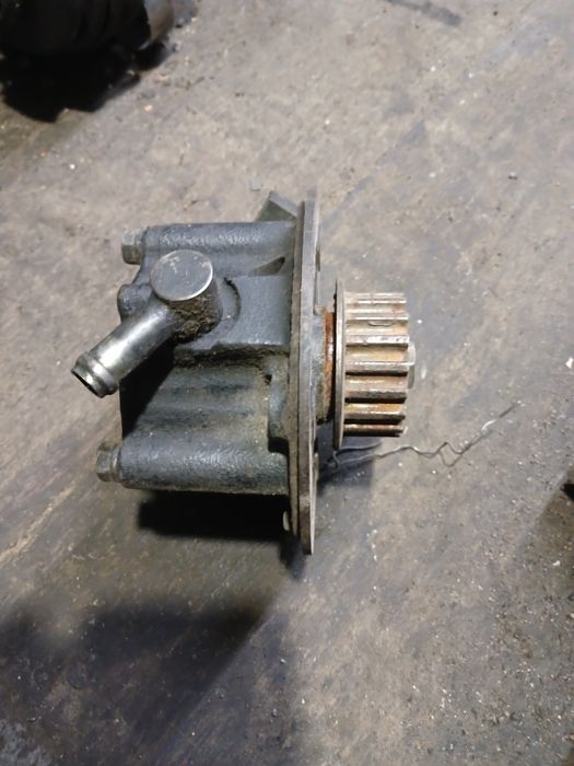 Вакуумный насос Нисан CD20