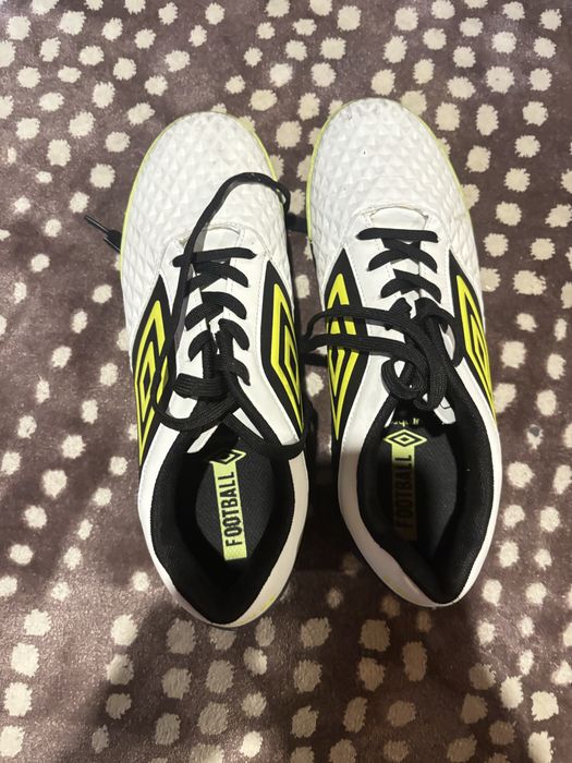 Стоножки umbro 41 номер