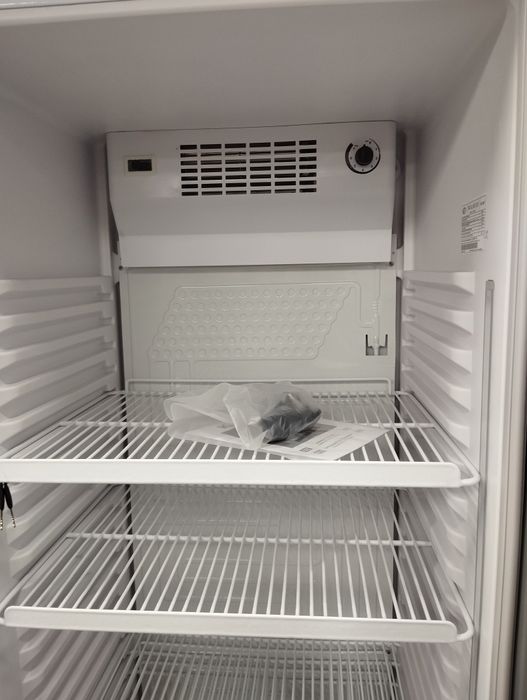 Витрина холодильная камера