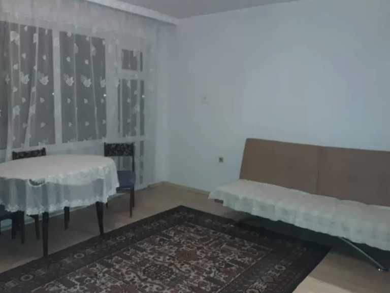 Дава се под наем Двустаен апартамент в Бургас, Славейков - 60 кв.м за 190 € - Снимка #3