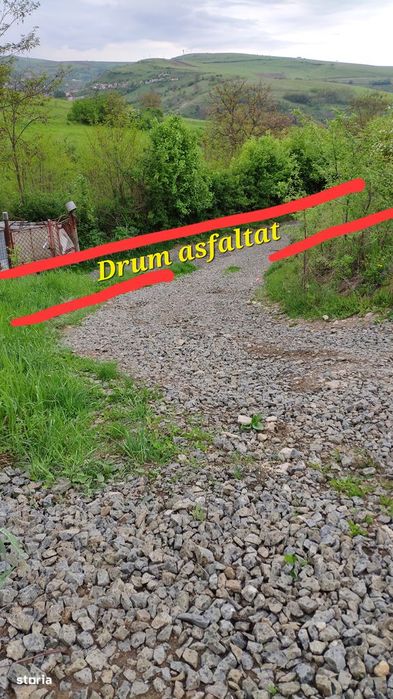 Teren de vânzare cu acces asfaltat și utilități
