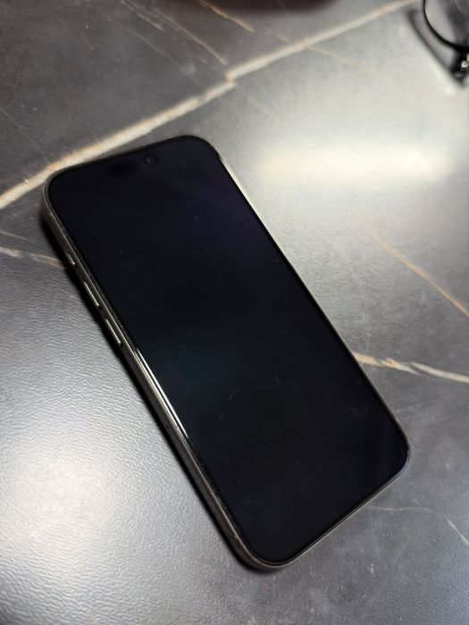 iPhone 15 pro 128