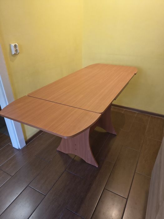 Masă bucătărie extensibilă