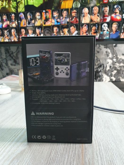 Портативная игровая консоль с 20 000+ игр!