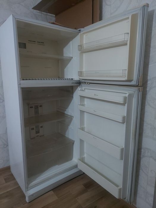 Холодильник Daewoo б/у