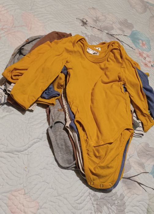 Lot 15 body cu capse marime 86-92