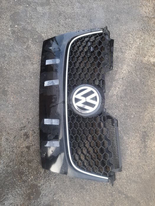 Grila bara fata Golf 5 GTI