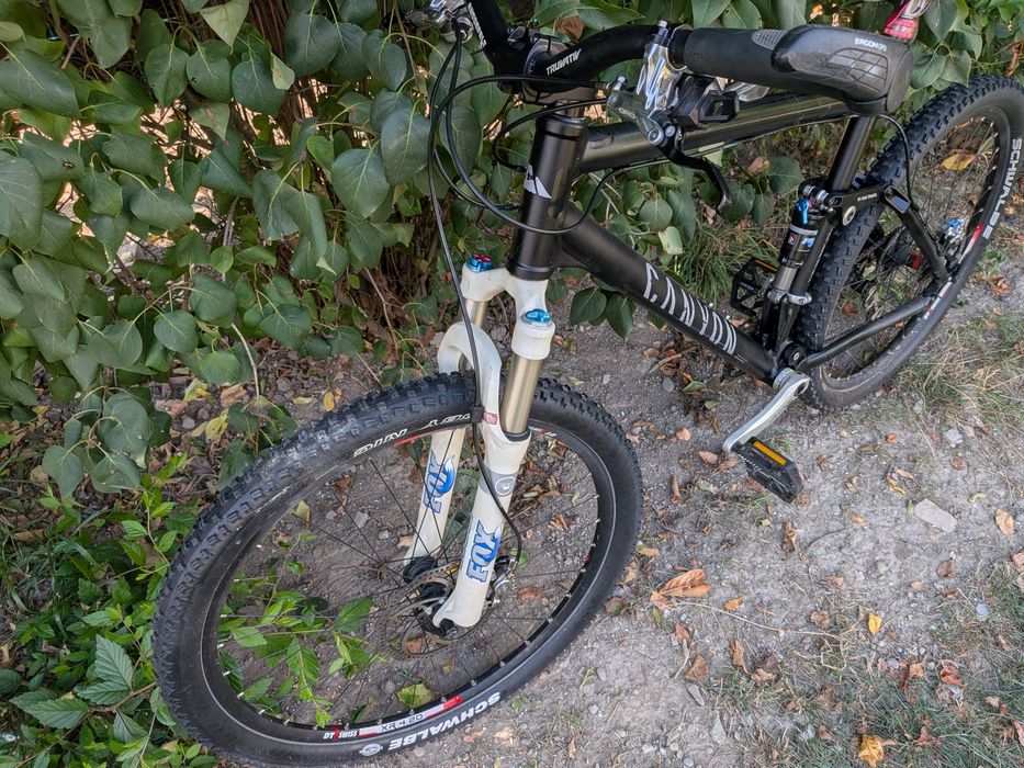 Bicicleta canyon full suspension